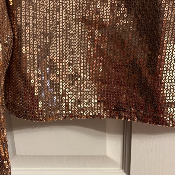 Rose goldish blouse with sequins - Picture 3 of 4